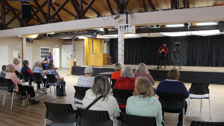 Clarinet player performing to MSALC participants